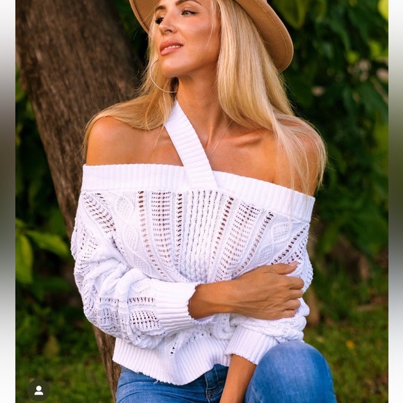 RTA sweater - Picture 2 of 5